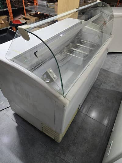 ISA spa Gelato Display freezer