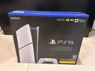 New PS5 825gb with 1 Controller