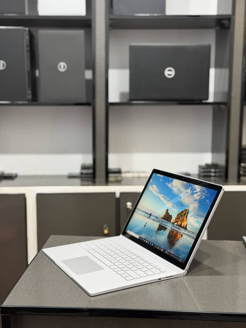 Surfacehook i5 6th 1