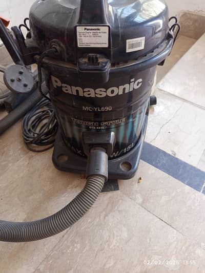 vacuum cleaner in good condition