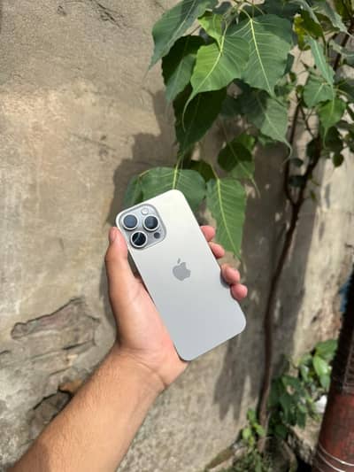 Iphone 15 pro max jv