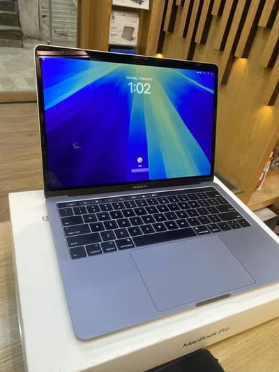 Apple Macbook air 2019  Core i7