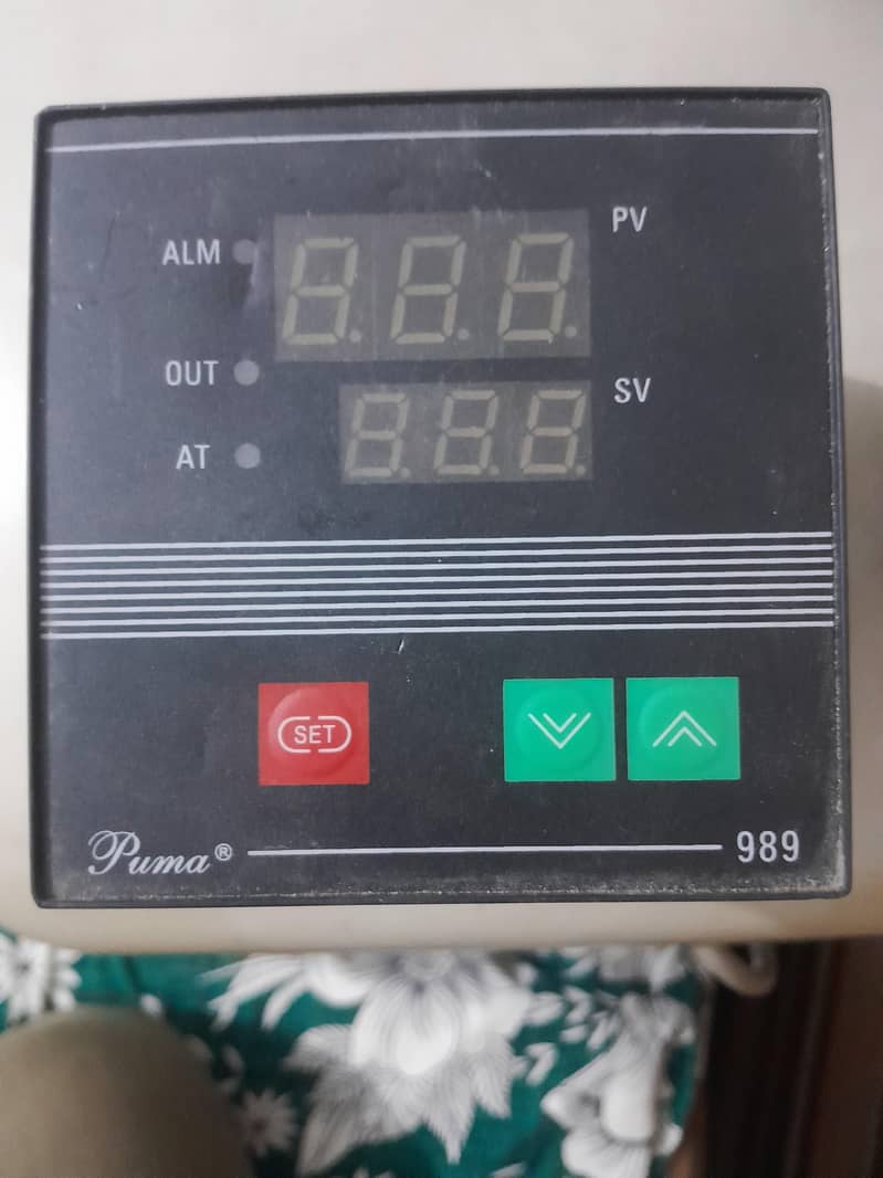 ڈیجیٹل ٹیمپریچر کنٹرولز 11