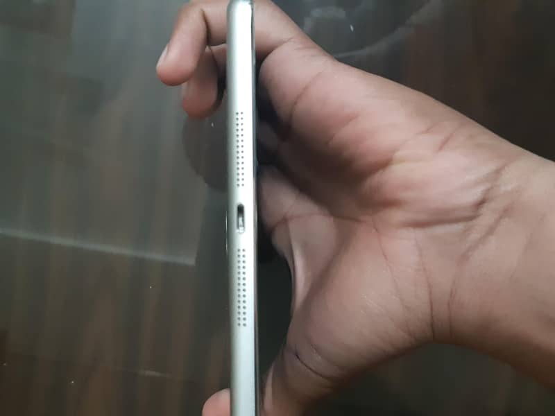 Apple iPad mini 3