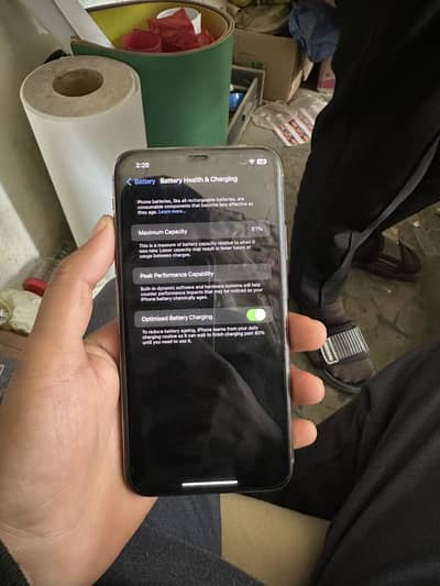 Iphone 11 pro max jv 64 jb golden colour