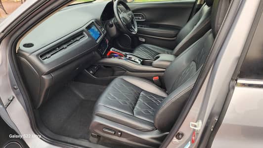 Honda Vezel hybrid 18/24 total genuine special edition