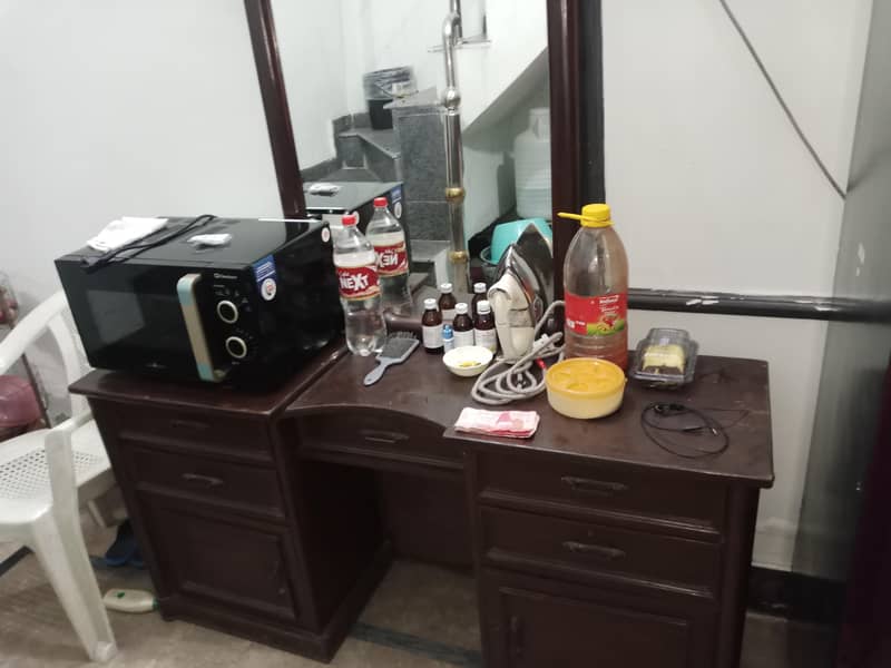 dressing Table 1