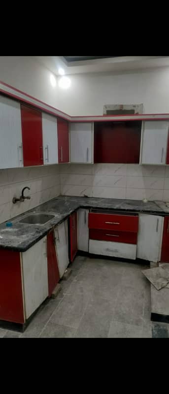 House 120sqyards single story 3beds dd kda lease for sale in gulistan e jouhar block 18 boundary wall society near to main road