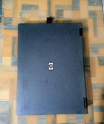 "HP laptop fors sale - slightly used, good condition, intel processor