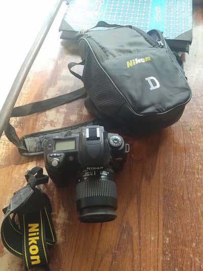 Nikon D70 model