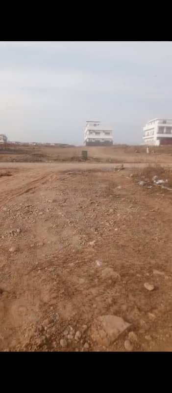 12 marla plot for sale in G-14/4