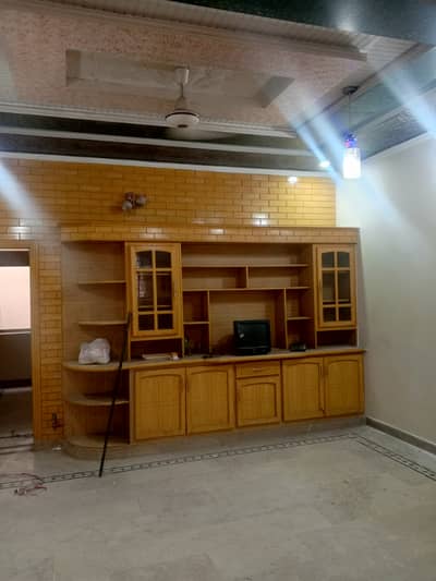 7 Marla First floor availabile for rent