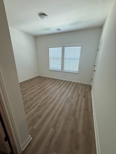 Upper Portion for Rent 8 Marla | Ideal Family Living