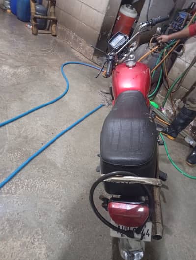 Selling seventy United bike