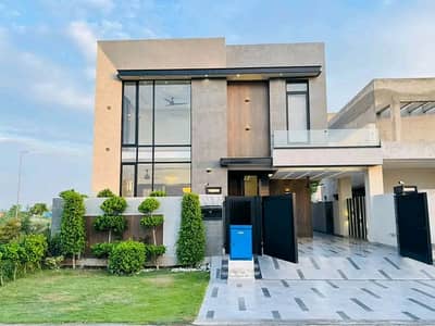 10 Marla Luxury Lower potrion is Available for Rent in Bahria Town Lahore