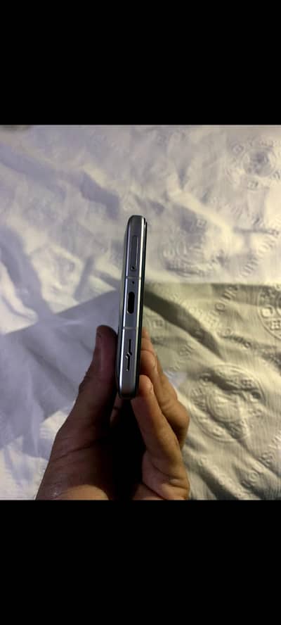 Redmi k40 gaming edition   _12+7 GP.   256. GP.  PTA.