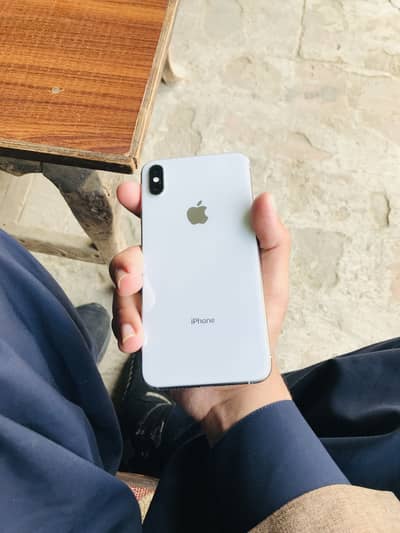 Iphone Xs max Factory Unlocked