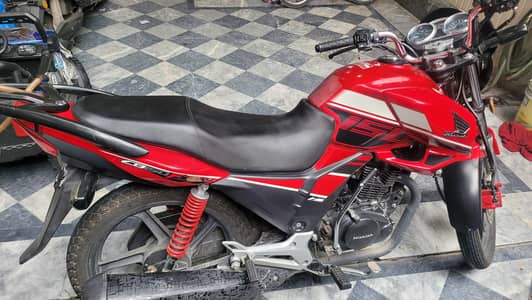 Honda CB150F 10/10 condition