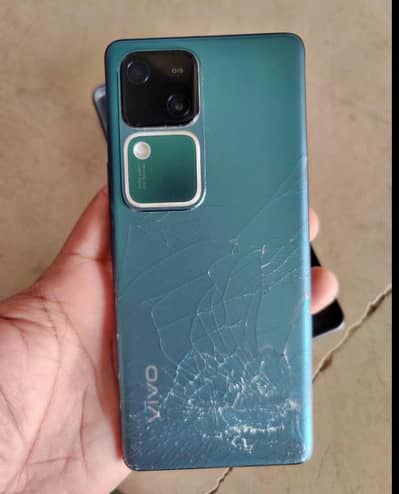 vivo v30 12/256 PTA official approve hai location attock