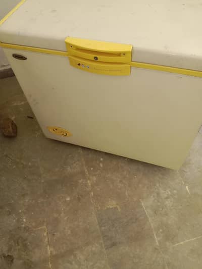 deep freezer single door