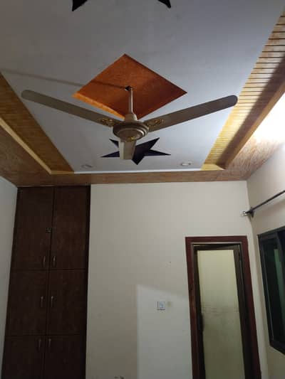 Ghouri town pH 5b Only 2bed and lunch kitchen 2 washroom for rent