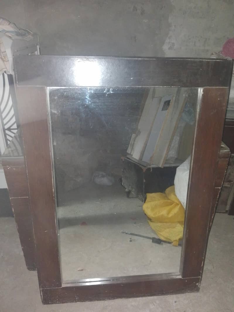 dressing mirror 0