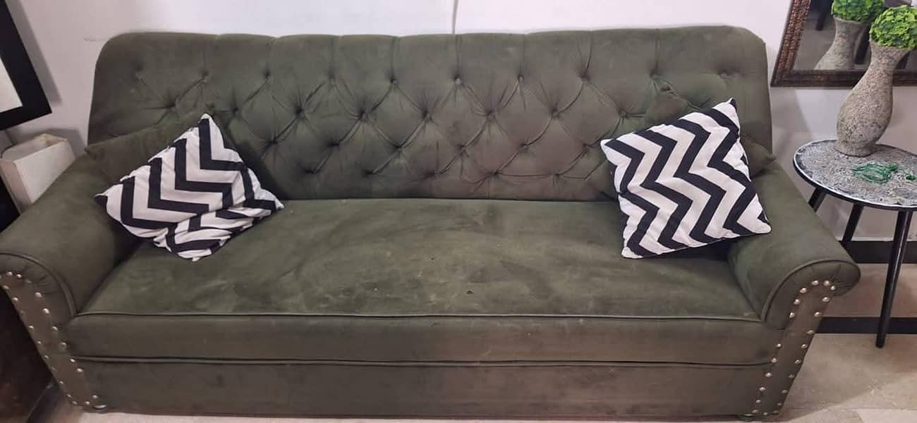 3 seater sofa 0