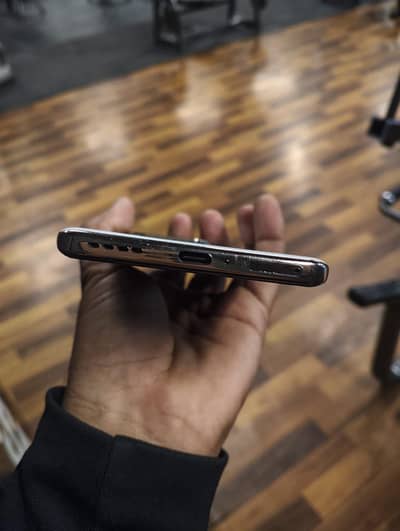 infinix zero 30    8+8 256