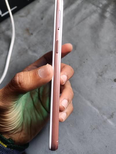 oppo a57 4gb 64gb duall SIM 10/9.5