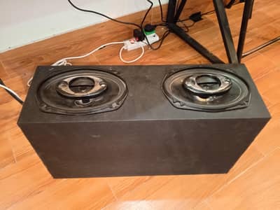 Kenwood 6*9 speaker (free box)(heavy bass)