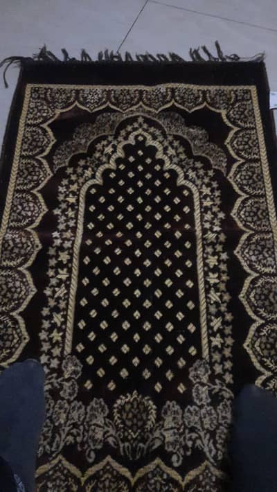 female trainer requird in a gym in female time