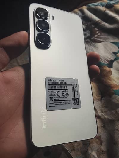 Infinix Hot 60i 6+6 / 128