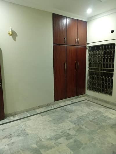 10 Marla Upper Portion For Rent