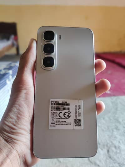 Infinix Hot60i mobile for sell