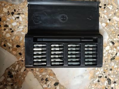 Mobile Tool or ya tooll or bi har chiz ma lg jata ha