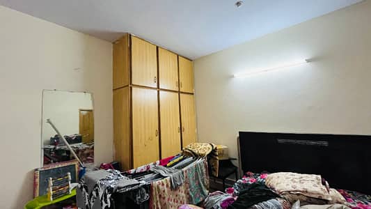 1 Kanal Upper Portion For Rent