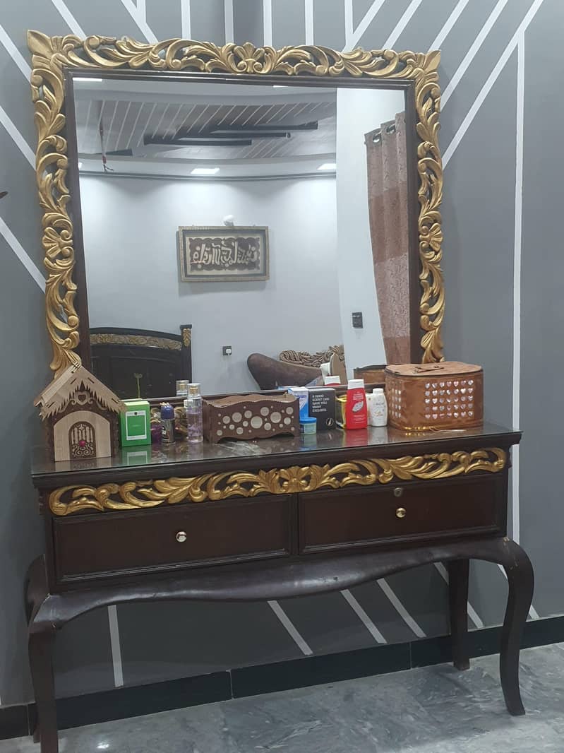 unique style Dressing table 2