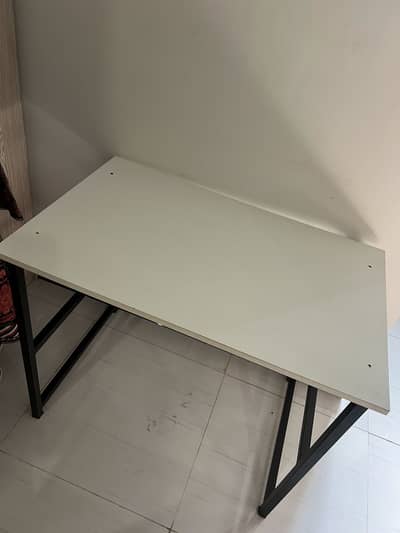 Study table / computer table
