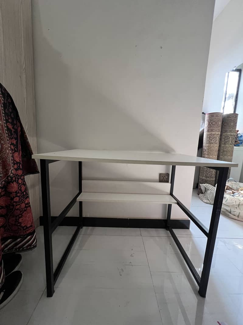 Study table / computer table 2