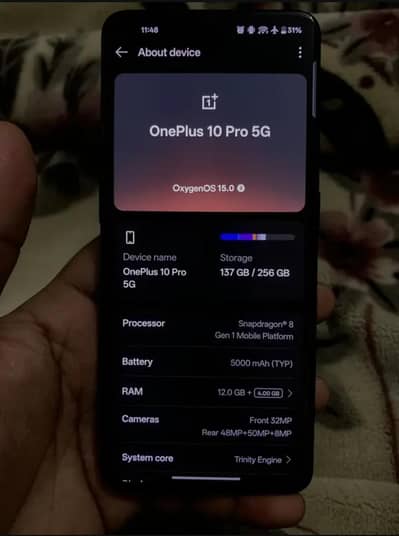 Oneplus 10 Pro. No line issue clean display