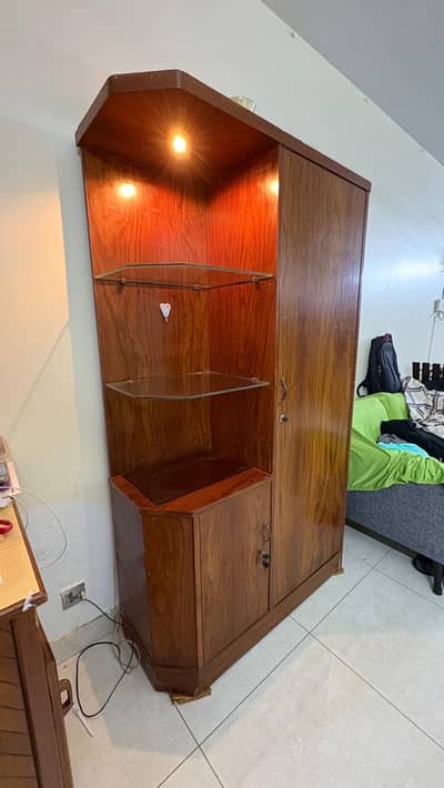Single door wood almari/wardrobe