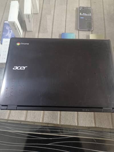 crome book 2gb 16gb with charger all ok