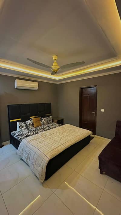 One bedroom furnished hotel flat available for rent in bahria Twon Lahore