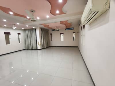 1 Kanal Full hous available for rent wapda Town ph1 block H2