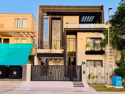 10 MARLA NEW BRAND DOUBLE STORY HOUSE AVAILABLE FOR SALE, IN CITI HOUSING GUJRANWALA ON PRIME LOCATION.