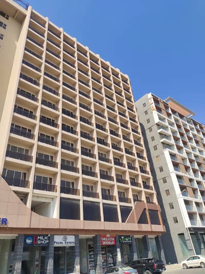 1 bedroom luxury apartment available for sale in Bahria Town Karachi