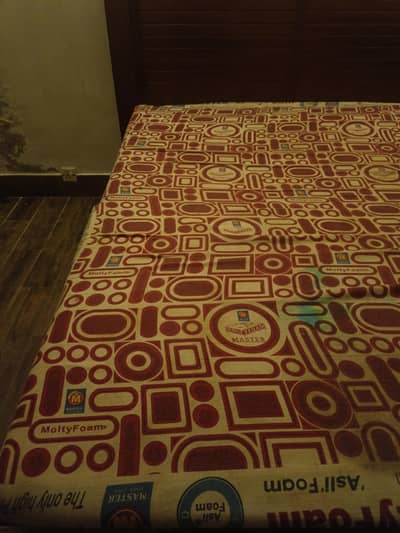 queen size bed for sale