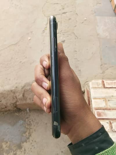 iPhone XR Non PTA 03281789975