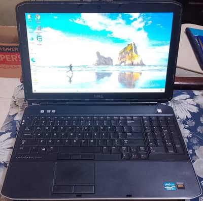 Dell latitude E5530 laptop 8 GB 128 GB ssd core i5 3rd genration sell