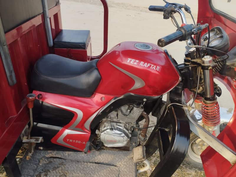 loder rickshaw 150 cc 3